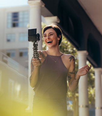 Aparat dla twórcy kontentu – co wybrać do filmowania w 2025 roku?