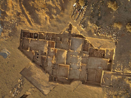 Album o polskich wykopaliskach archeologicznych w Libii