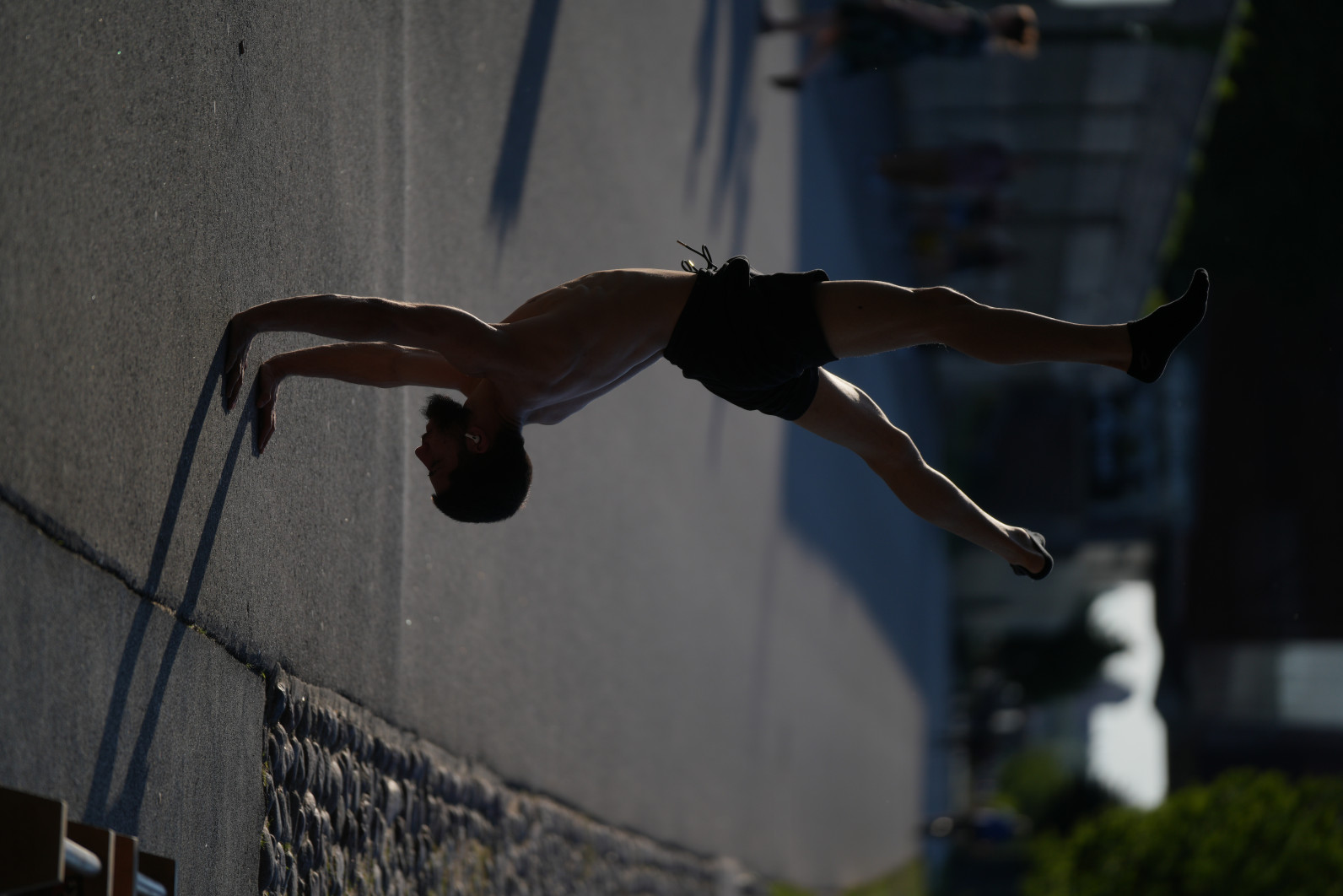 1/2500 s, f/2.8, ISO 100, 180.0 mm