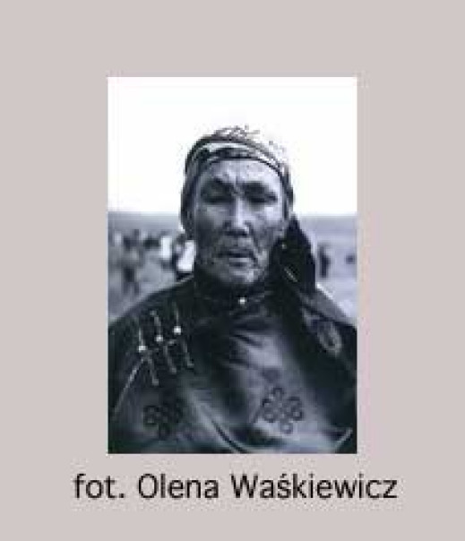 Tuwa w fotografiach Oleny Waśkiewicz