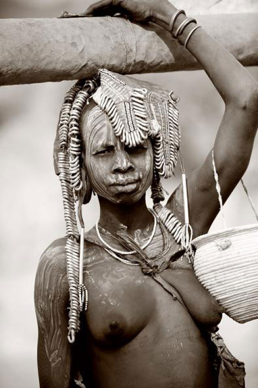 "Etiopia. W dolinie rzeki Omo" - wystawa fotografii Jolanty Blij