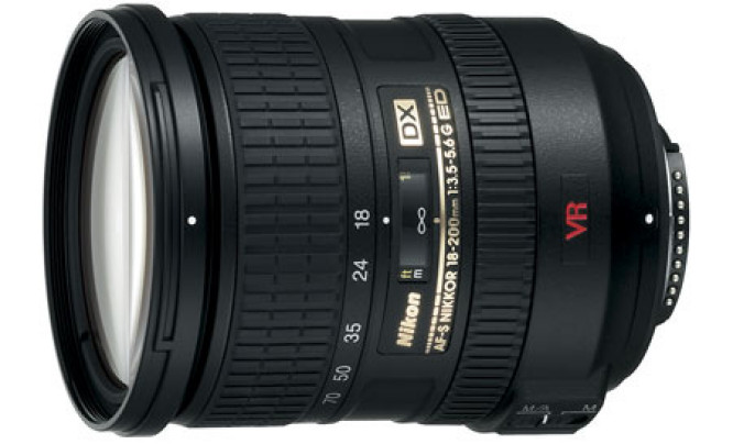  AF-S DX VR Zoom-Nikkor 18-200mm f/3.5-5.6G IF-ED