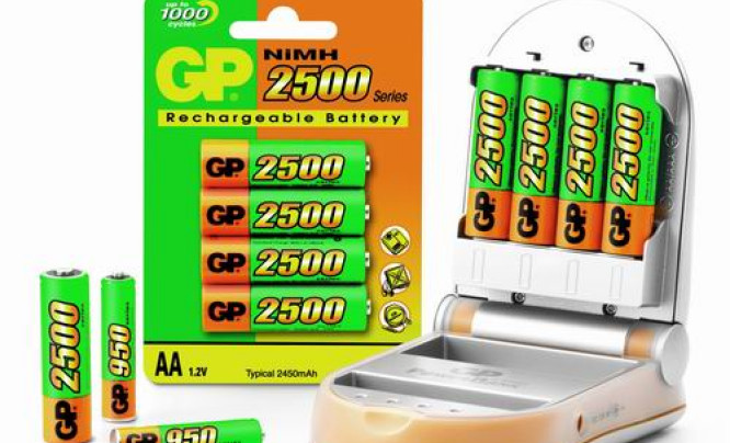  Akumulatory GP typu AA 2500mAh oraz AAA 950mAh