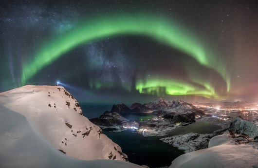 fot. Nicolai Brügger, The Watcher 1. miejsce w kategorii Aurorae / Insight Investment Astronomy Photographer of the Year 2019