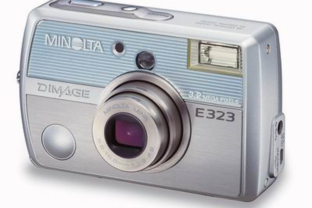 Test Minolta DiMAGE E323