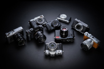 Kosztowna oszczędność, czyli dlaczego aparaty Fujifilm warto kupować w sklepach partnerskich