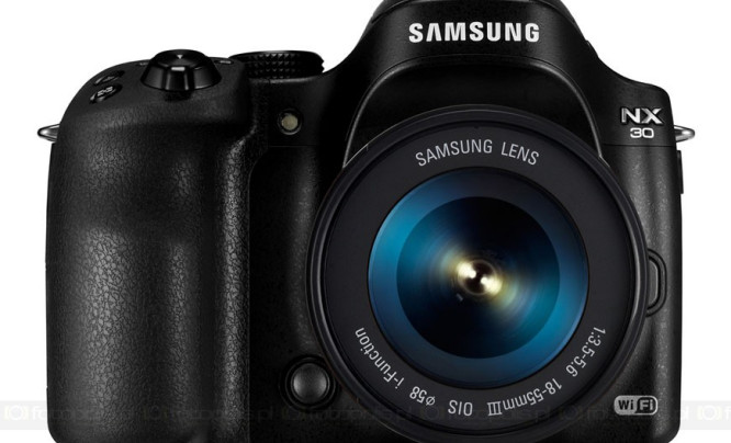  Samsung NX30