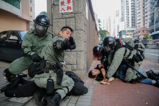 fot. Witold Dobrowolski (1. Miejsce w kat. Editorial: General news / ND Awards 2020Seria dokumentuje zeszłoroczne protesty antyrządowe w Hong Kongu.