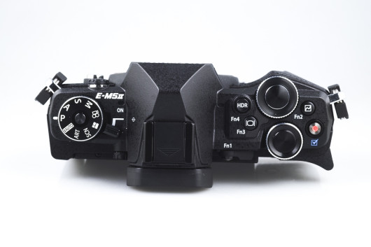 Olympusa OM-D E-M5 II - przyciski funkcyjne