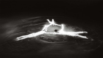 In Praise of Shadow - fotograficzna kraina cienia w książce Tomasza Kaweckiego