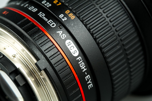 Samyang 12 mm f/2,8 ED AS NCS Fish-eye 