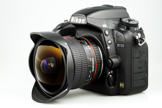 Samyang 12 mm f/2,8 ED AS NCS Fish-eye 