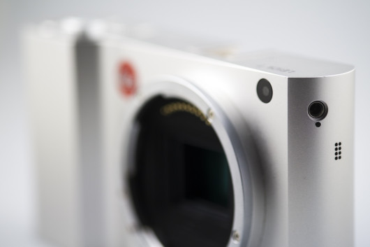 Leica T
