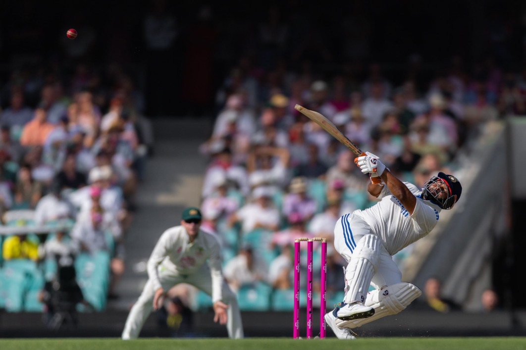 Fot. Santanu Banik, "Pant's Audacious Pull Electrifies The SCG", 2. miejsce w kat. Cricket / World Sports Photography Awards 2026