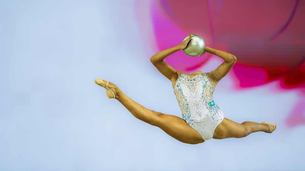 Fot. Arnab Sarkar, "Poise In Motion", 2. miejsce w kat. Gymnastics / World Sports Photography Awards 2026