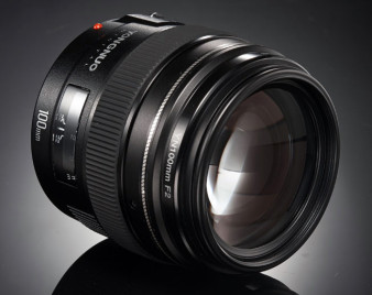 Yongnuo 100 mm f/2 - jasny, tani, chiński