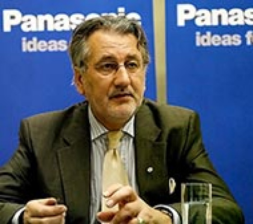 "Stawiamy na produkty z wartością dodaną" - rozmowa z Joachimem Reinhartem, prezesem Panasonica Europa
