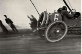 Wyścig samochodowy 1913, fot. Jacques Henri Lartigue, copyrights Ministere de la Culture - France/AAJHL