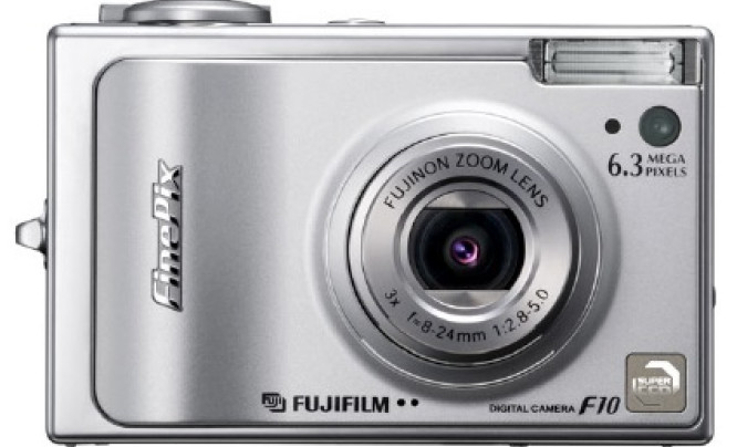  Fujifilm FinePix F10 - 5ta generacja Super CCD HR