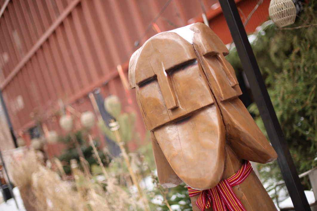 1/640 s, f/1.4, ISO 200, 45.0 mm