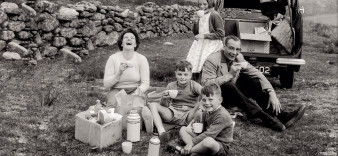 Czas na piknik! Album „A Very British Picnic” to najzabawniejsze, co ostatnio widziałem [RECENZJA]