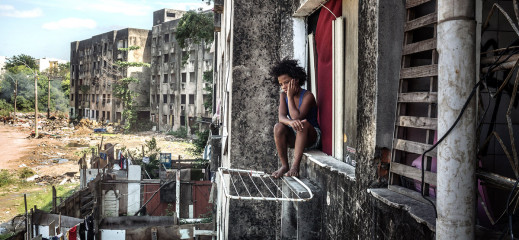 Przejmujący portret brazylijskich slumsów - Peter Bauza z wystawą “Copacabana Palace” w Łodzi