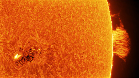 fot. Łukasz Sujka, AR2665 and Quiescent Prominence / Insight Investment Astronomy Photographer of the Year 2018