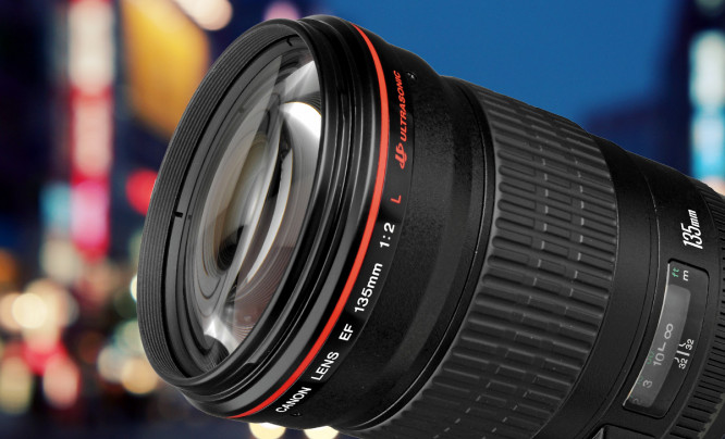  Canon 135 mm f/2 L z filtrem apodyzacyjnym na horyzoncie?