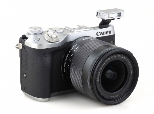 Canon EOS M6