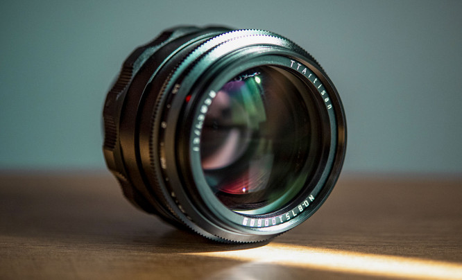  TTartisan 75 mm f/1.5 Biotar Replica M42 - replika kultowej portretówki, za 1500 złotych