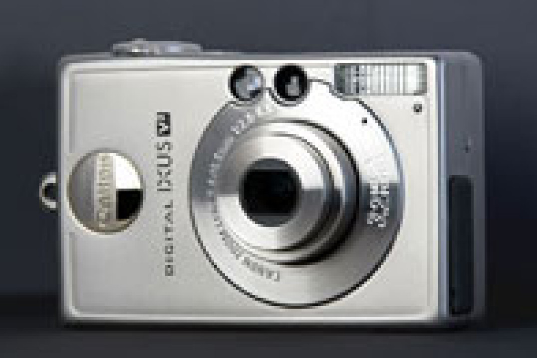 Nowy, stylowy Canon IXUS V3