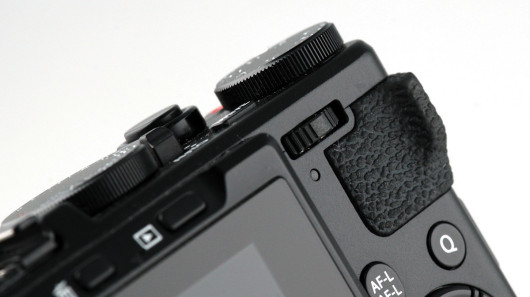 Fujifilm X70