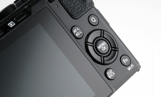 Fujifilm X70