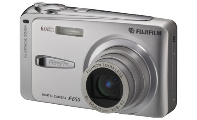  Fujifilm FinePix F650 - 3-calowy telewizor z zoomem 5x