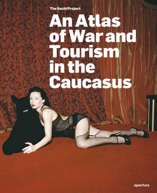 KSIĄŻKA MIESIĄCA 02/2014: Rob Hornstra i Arnold Van Bruggen "An Atlas of War and Tourism in The Caucasus"