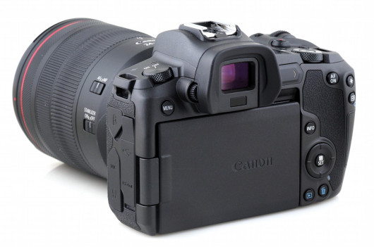 Canon EOS R