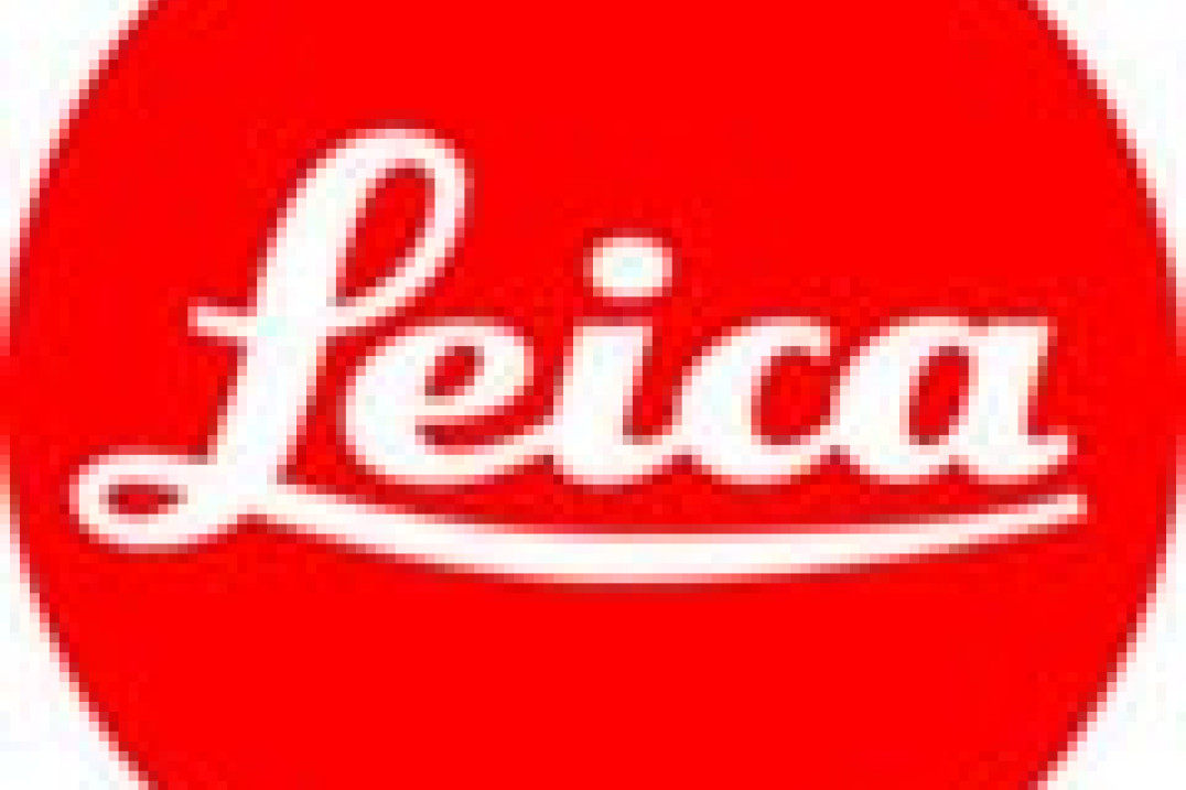 Leica na fali