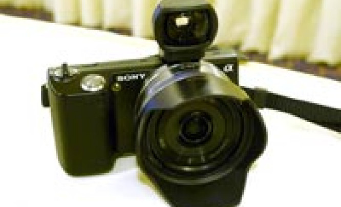  Sony NEX-5, NEX-3 - hands-on