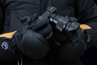 Vallerret wprowadza nowe rękawiczki fotograficzne z serii Senja do fotografowania w niskich temperaturach