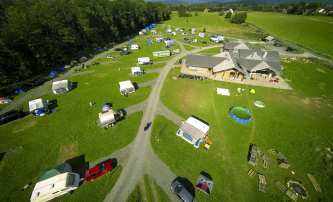  Foto Camp 2018 to zupełnie inny festiwal fotograficzny. 3 dni warsztatów, spotkań, wystaw, plenerów i… imprez z najlepszymi fotografami z branży