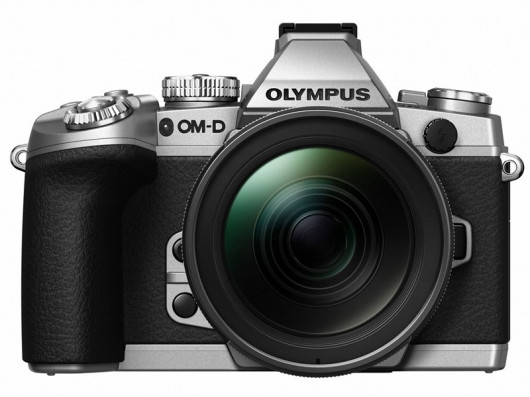 Olympus OM-D E-M1 w srebrnej wersji