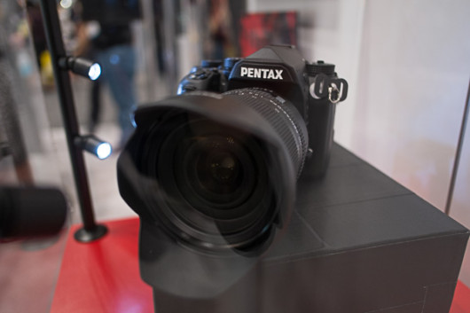 makieta pełnoklatkowej lustrzanki Pentax