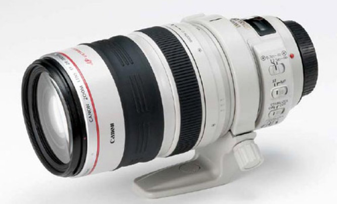  Canon EF 28-300mm f/3.5-5.6L IS USM