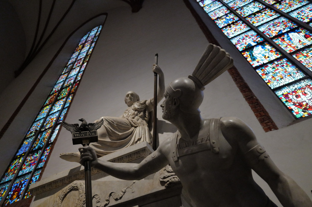 1/640 s, f/2.8, ISO 12500, 24.0 mm