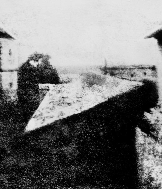 Od cudu techniki do medium, bez którego nie umiemy dziś już żyć. Fotografia kończy 200 lat - zobacz jak ewoluowała na przestrzeni lat