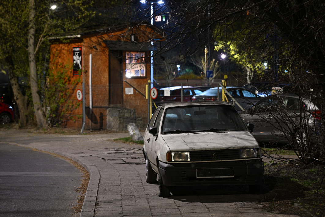 0.4 s, f/5, ISO 1600, 120.0 mm