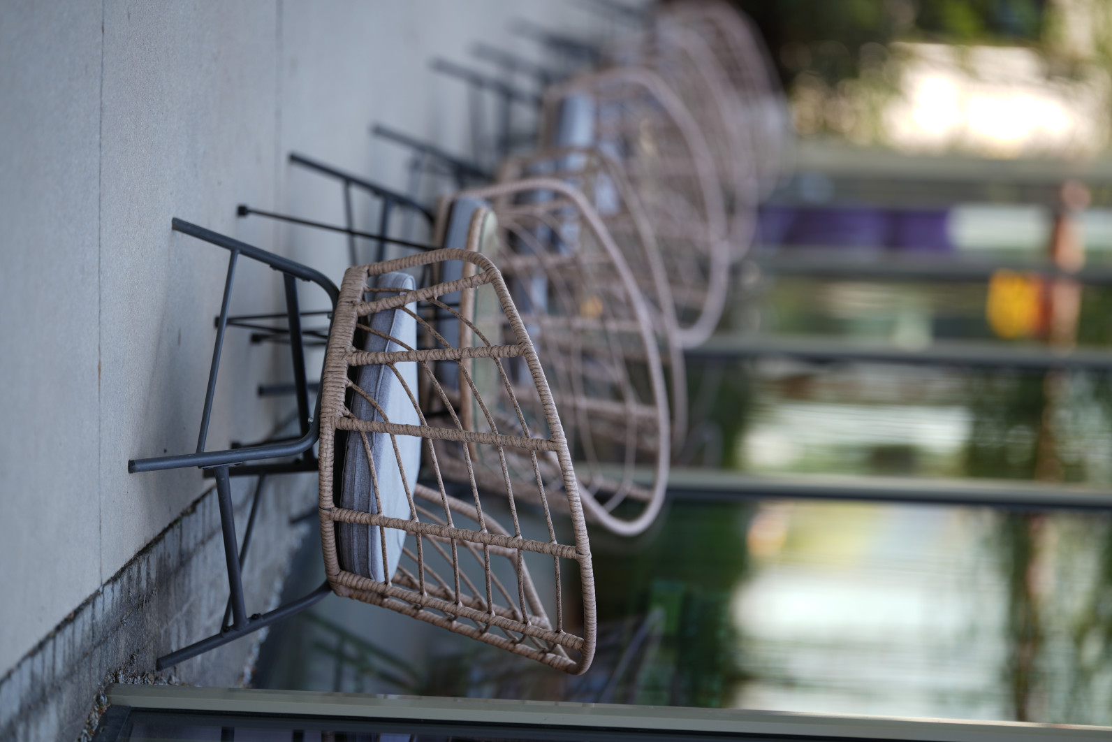 1/320 s, f/1.4, ISO 50, 135.0 mm