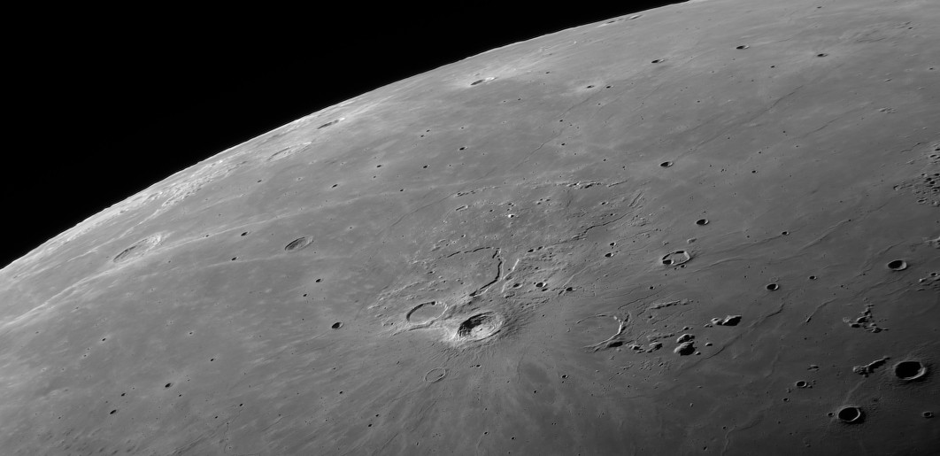 Fot. Raul Cantemir, "Aristarchus on the Moon" / wyróżnienie w kat. Our Moon / ZWO Astronomy Photographer of the Year 2025 