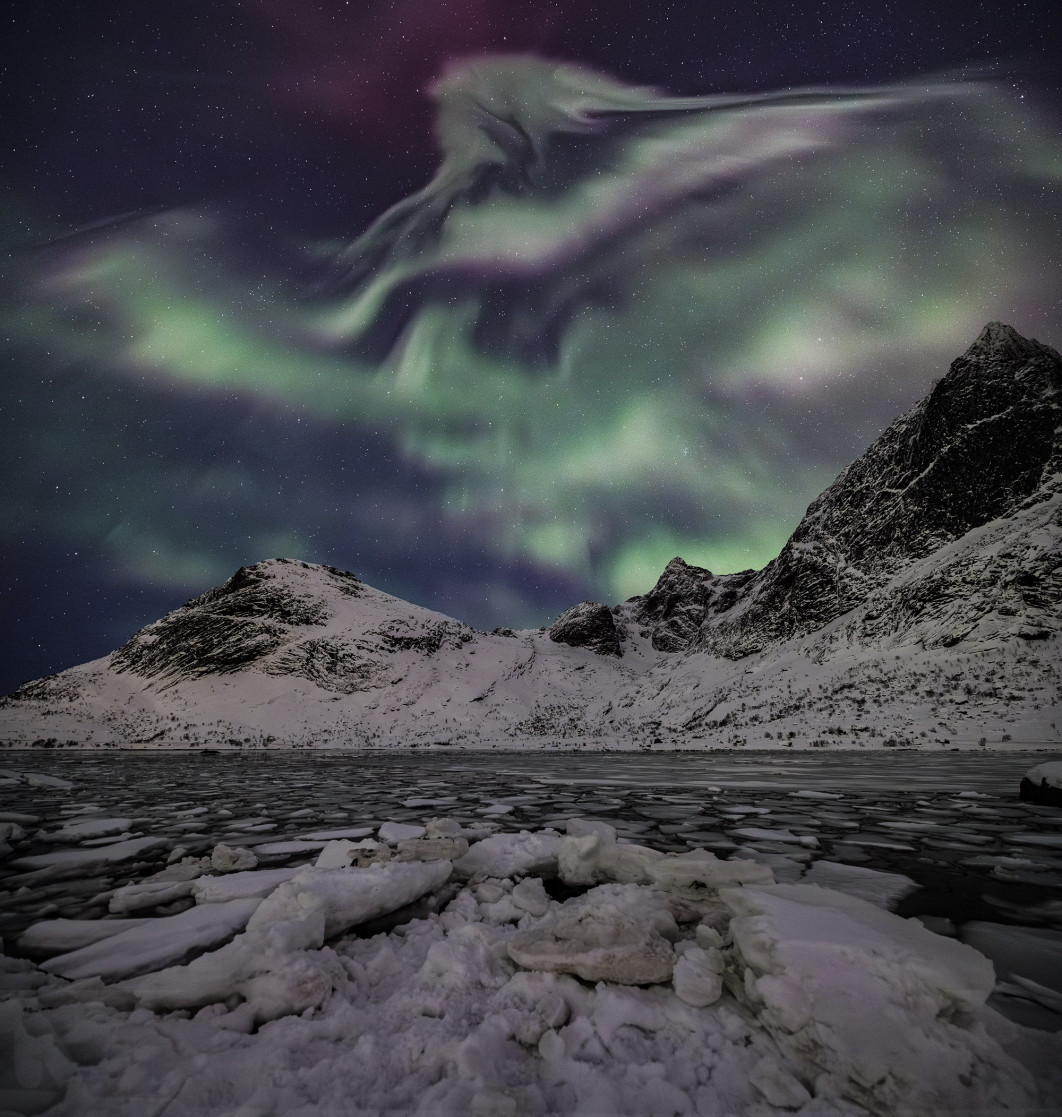 Fot. Jennifer Rogers, "Eagle Aurora", nominacja w kat. Aurorae / 
