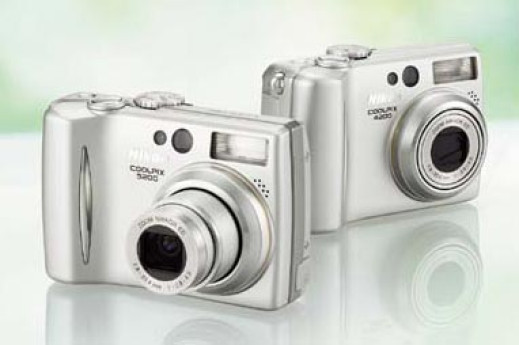 Nikon COOLPIX 4200 i COOLPIX 5200 - 4 lub 5 megapikseli do wyboru